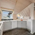 Casa vacanze Fantastically Located With Billiards And Wellness Area Hvide Sande