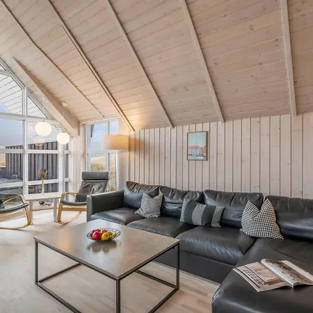 Fantastically Located With Billiards And Wellness Area Hvide Sande