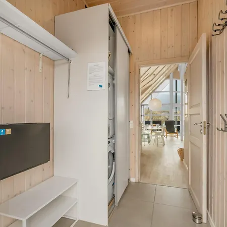 Fantastically Located With Billiards And Wellness Area *