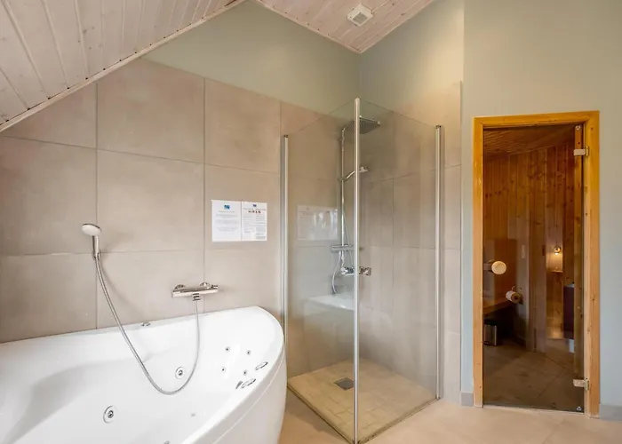 別荘 Fantastically Located With Billiards And Wellness Area *